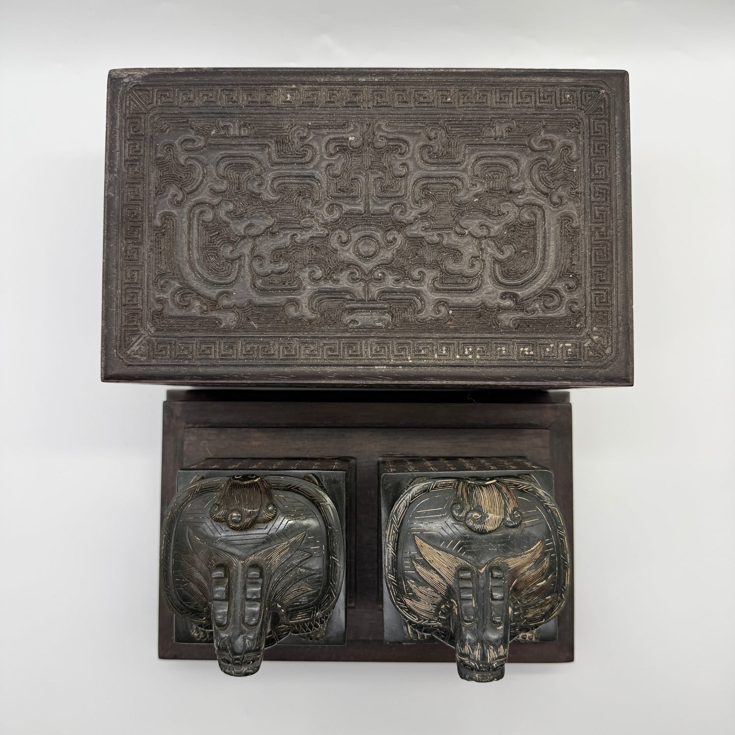 Rare Antique Natural Nephrite Dual Dragon Turtle Seal Set in Zitan Dragon Carvings Box Total Weight 4,853.2g 205.5 by 190.0 by 140.0mm each seal about 1,719.5g 84.7 by 82.3 by 113.1mm