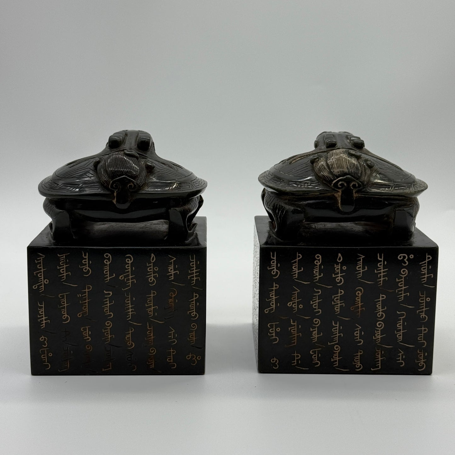 Rare Antique Natural Nephrite Dual Dragon Turtle Seal Set in Zitan Dragon Carvings Box Total Weight 4,853.2g 205.5 by 190.0 by 140.0mm each seal about 1,719.5g 84.7 by 82.3 by 113.1mm