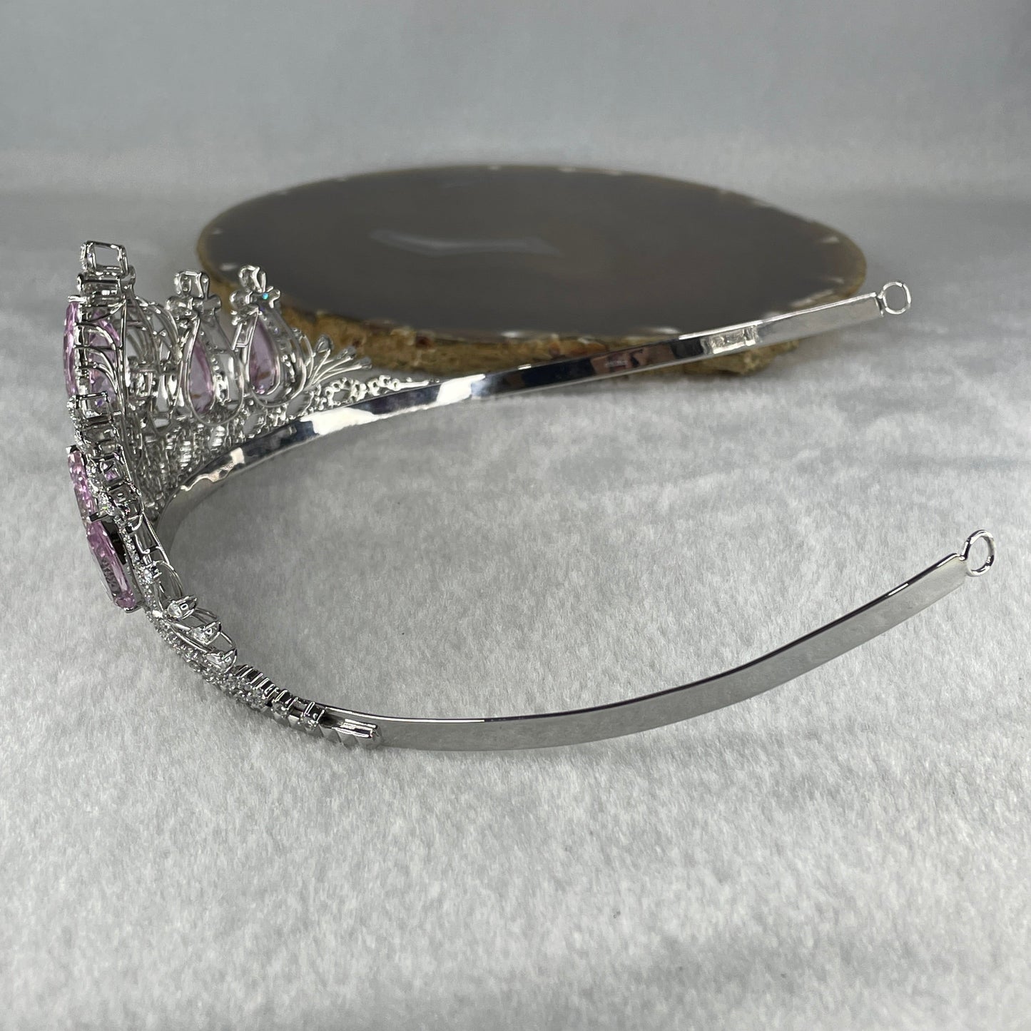 Natural Purplish Pink Kunzite 45.24cts Natural Diamonds D15.0cts in 9K White Gold 53.09g Tiara Total 64.04g