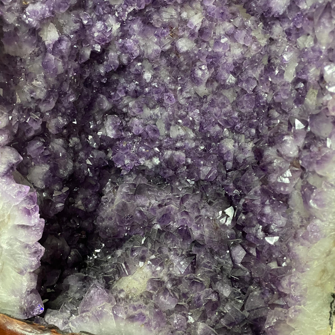 Large Natural Amethyst Display Wooden Stand - 89.12kg 1090 by 480 by 504mm