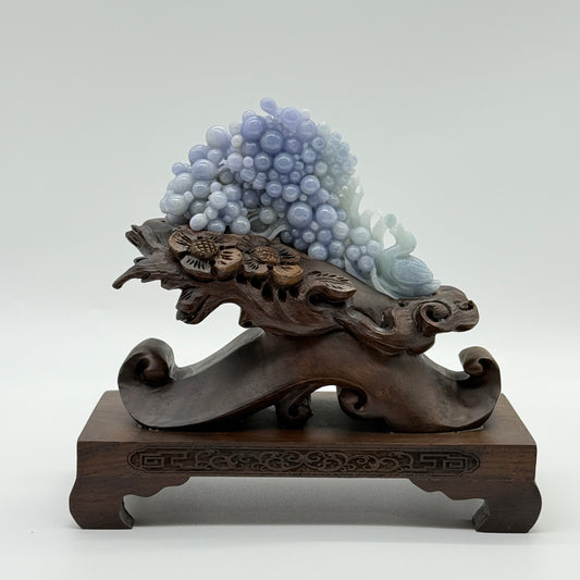 Rare Type A Deep Blueish Lavender Grapes & Duck 152.3G 44.2 by 23.6 by 10.8mm with wooden stand total 730.2g 168.4 by 78.8 by 153.0mm