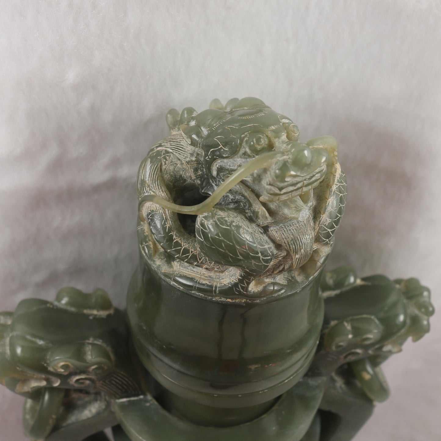 Rare Antique Natural Green Nephrite Vase with Double Dragon Display 2,035.4g 162.0 by 90.0 by 315.0m