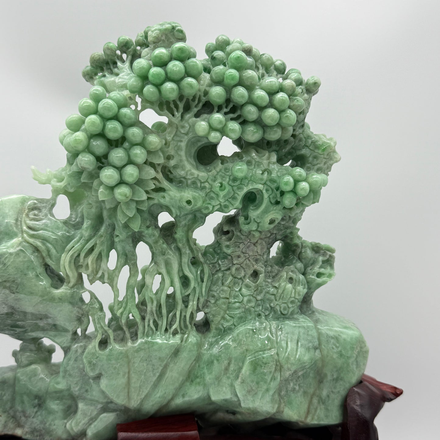 Rare Full Apple Green Buddha & Disciple Shan Shui Display 2,490g 300.0 by 230.0mm by 60.0mm with wooden stand 2,345g Total 4,835g 350.0 by 350.0 by 120.0mm