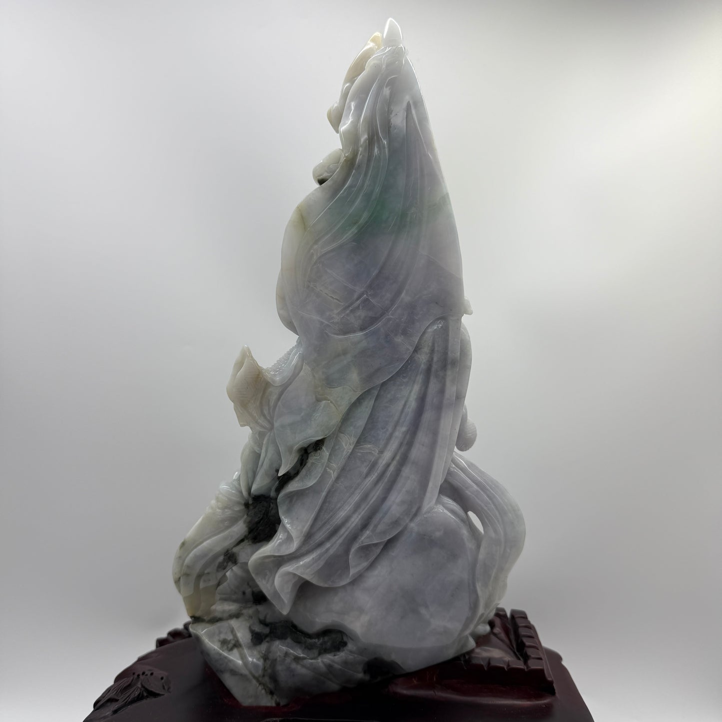 Type A Three Colour Lavender, Green & Yellow Jade Jadeite Standing Guan Gong with Wooden Stand and Victory Flag 义薄云天 旗开得胜 - 3.63kg Dimensions with Stand: 39 by 25 by 15cm Jade Dimensions: 27 by 15 by 7cm