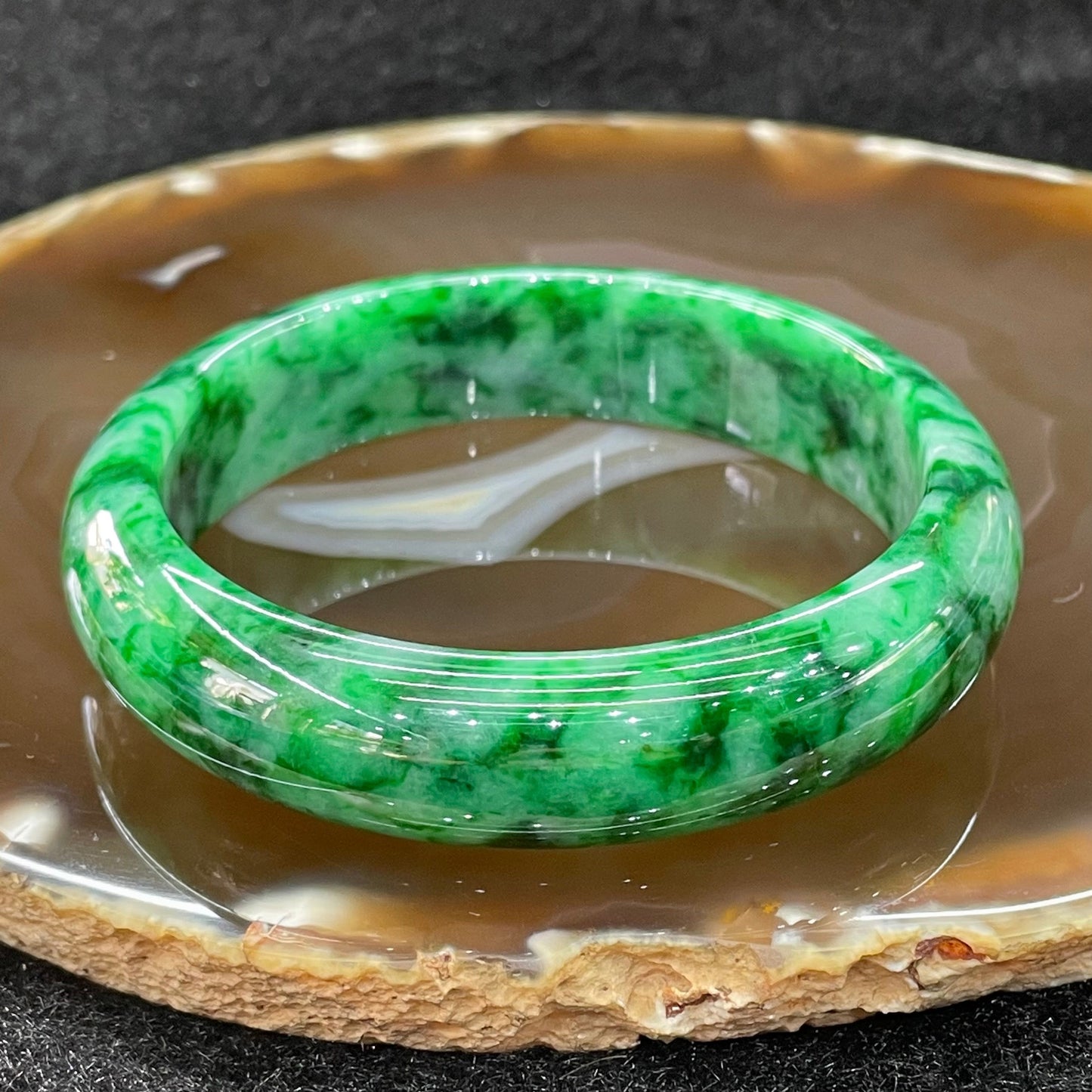 Type A Burmese Jade Jadeite Intense Green Bangle - 62g inner Diameter 58.5mm thickness 14.4mm (Close to Perfect)