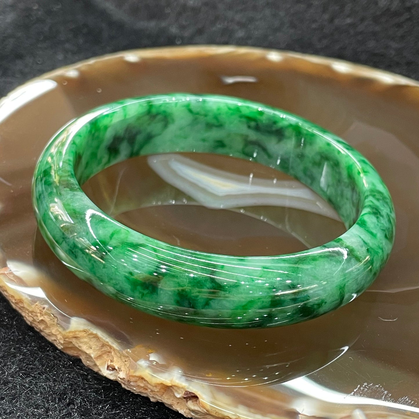 Type A Burmese Jade Jadeite Intense Green Bangle - 62g inner Diameter 58.5mm thickness 14.4mm (Close to Perfect)