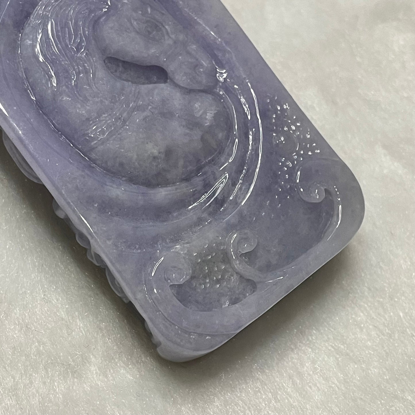 Rare Type A Intense Lavender Guan Gong Jade Jadeite 18k gold with NGI Cert 106.26g 90.0 by 41.3 by 15.8mm