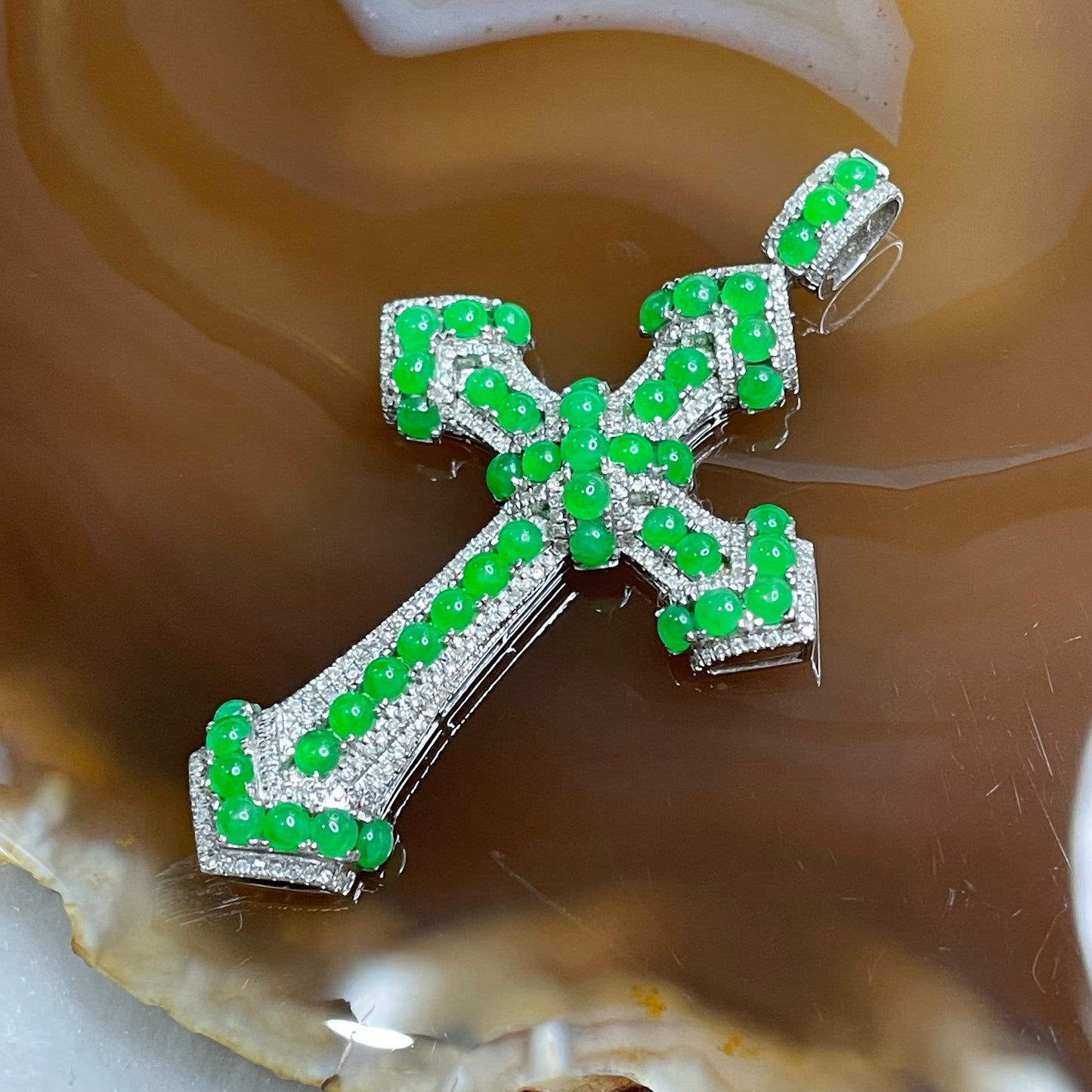 Rare High Quality Type A Green Jade Jadeite Customised Cross 18k White Gold & Natural Diamonds 6.07g 53.1 by 31.5 by 6.4mm