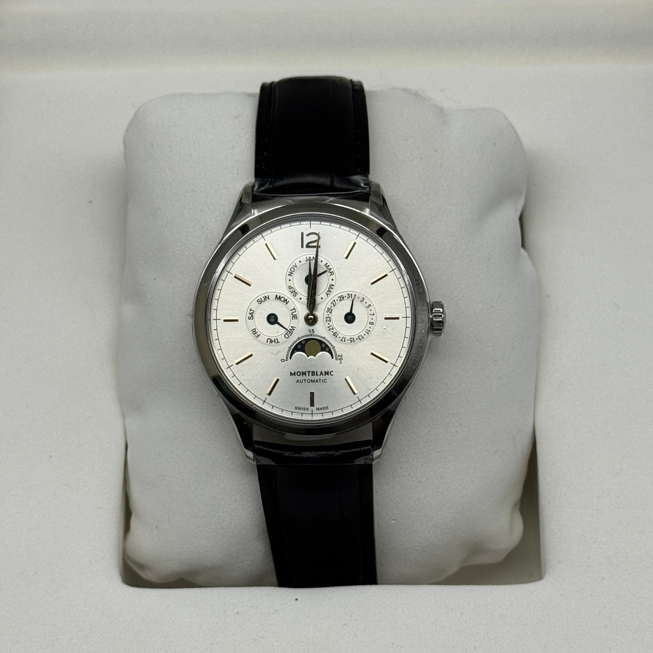 Mont Blanc  Montblanc Star Triple Calendar Moonphase Automatic 7351 Brand New Apr 2021 Alligator Strap