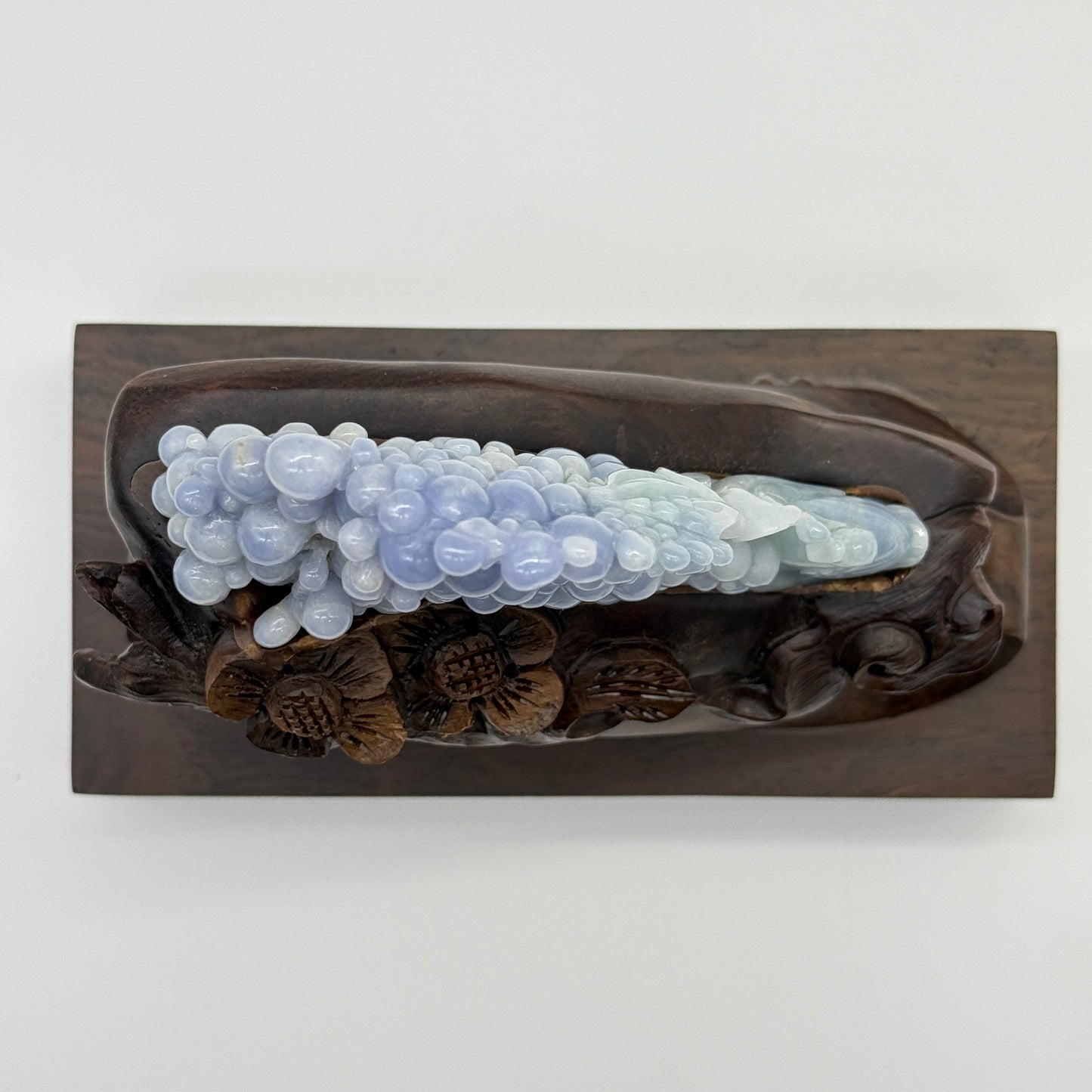 Rare Type A Deep Blueish Lavender Grapes & Duck 152.3G 44.2 by 23.6 by 10.8mm with wooden stand total 730.2g 168.4 by 78.8 by 153.0mm