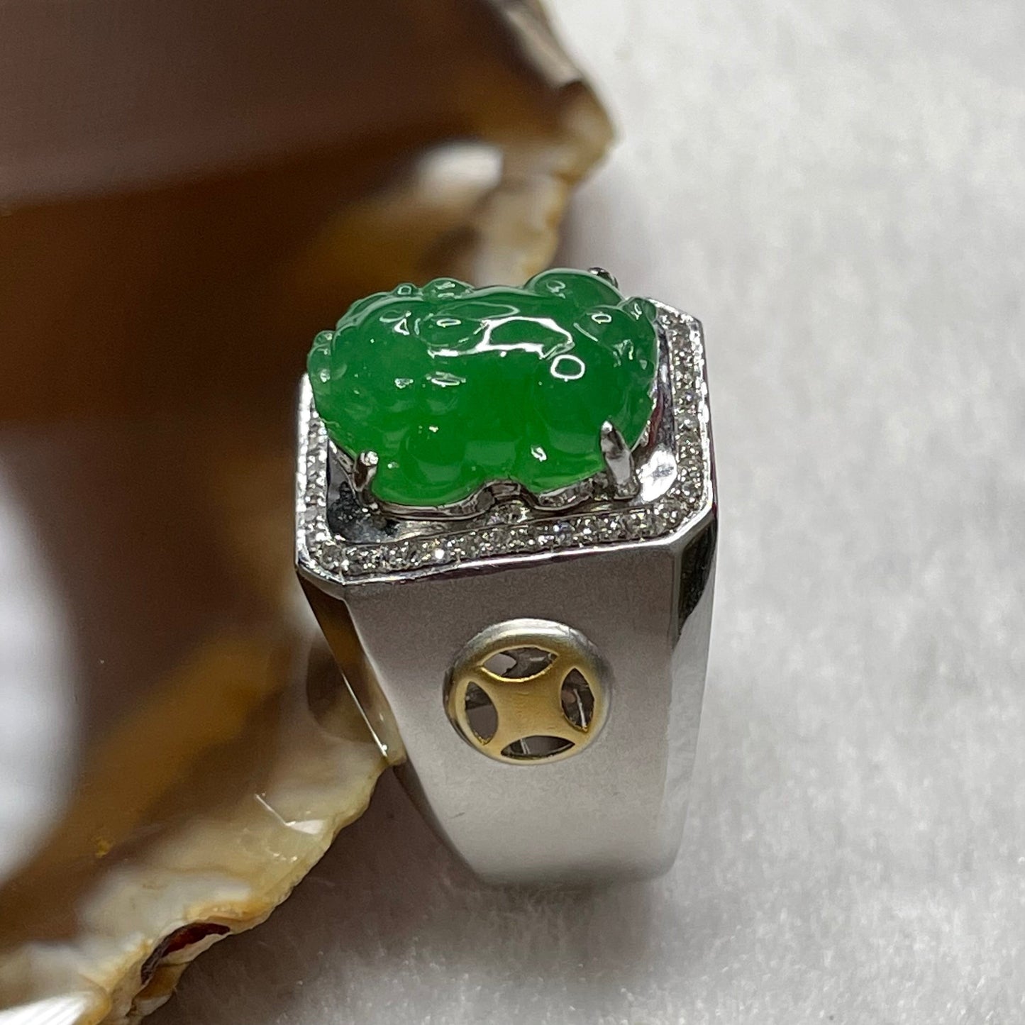 Rare Type A High Quality Yang Green Pixiu Jade Jadeite 18k white gold & Natural Diamonds 7.46g 16.3 by 10.2mm US8.5 HK19 with NGI cert