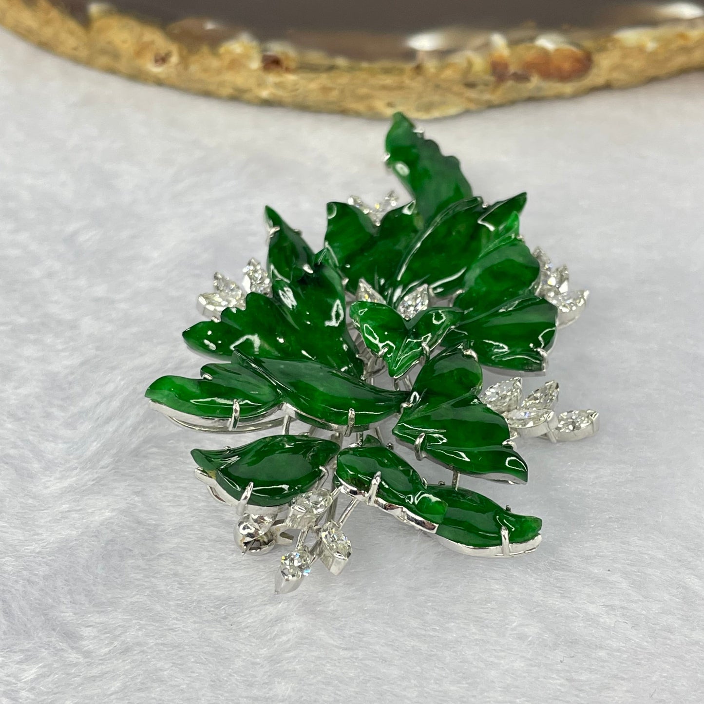 Very Very High Quality Translucent Natural Green Jadeite (TYPE A) Brooch Approx. 11.27 by 7.75 to 21.87 by 15.25mm Total Weight 22.79g including Natural Diamonds and 14K White Gold Setting with NGI Cert No.82835783