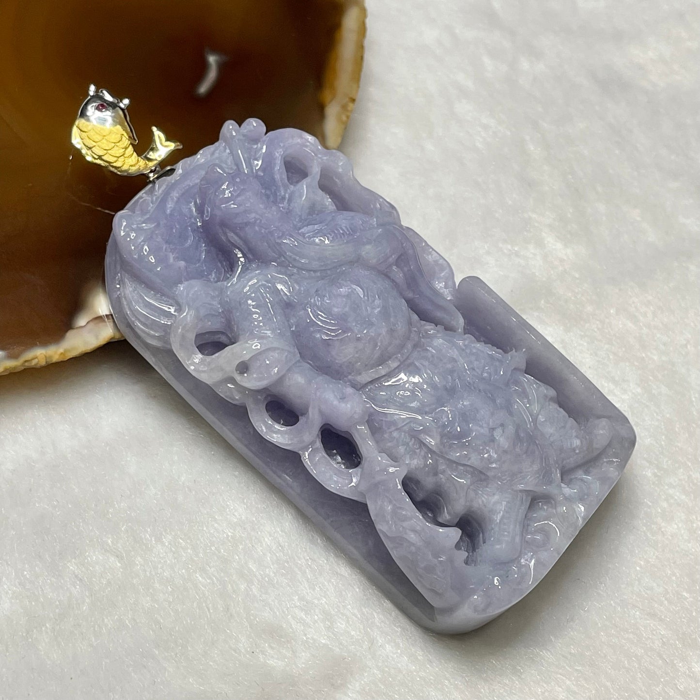Rare Type A Intense Lavender Guan Gong Jade Jadeite 18k gold with NGI Cert 106.26g 90.0 by 41.3 by 15.8mm