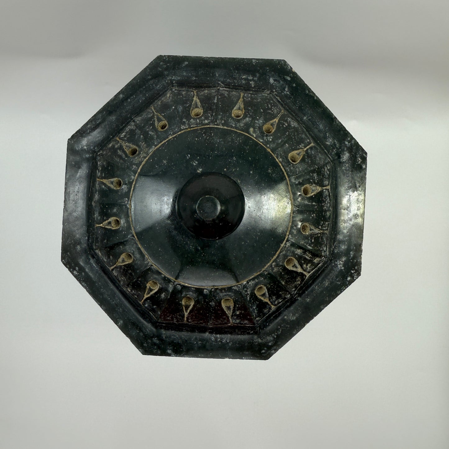 Rare Antique Natural Dark Green Nephrite Pagoda Vase 4,219.8g 150.0 by 150.0 by 340.0mm