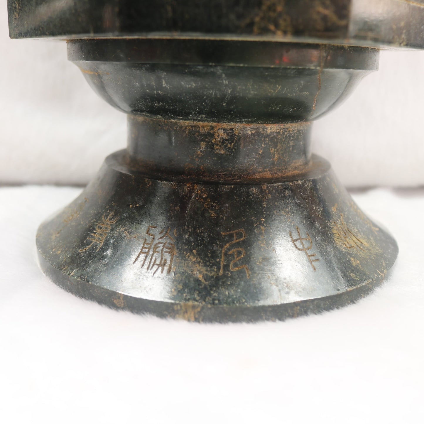 Rare Antique Natural Dark Green Nephrite Pagoda Vase 4,219.8g 150.0 by 150.0 by 340.0mm