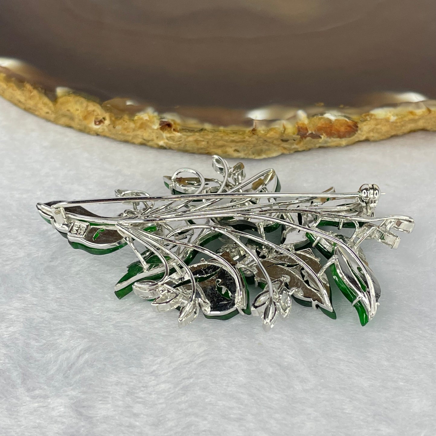 Very Very High Quality Translucent Natural Green Jadeite (TYPE A) Brooch Approx. 11.27 by 7.75 to 21.87 by 15.25mm Total Weight 22.79g including Natural Diamonds and 14K White Gold Setting with NGI Cert No.82835783