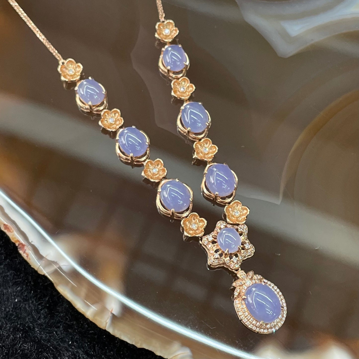 Type A Lavender Jade Jadeite Necklace 18k gold & diamonds - 8.35g