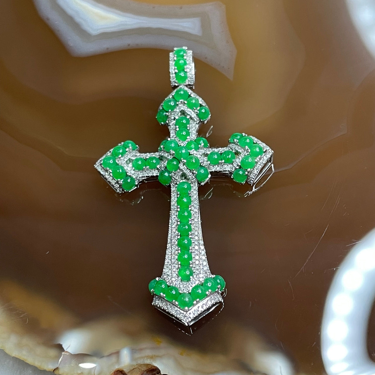 Rare High Quality Type A Green Jade Jadeite Customised Cross 18k White Gold & Natural Diamonds 6.07g 53.1 by 31.5 by 6.4mm