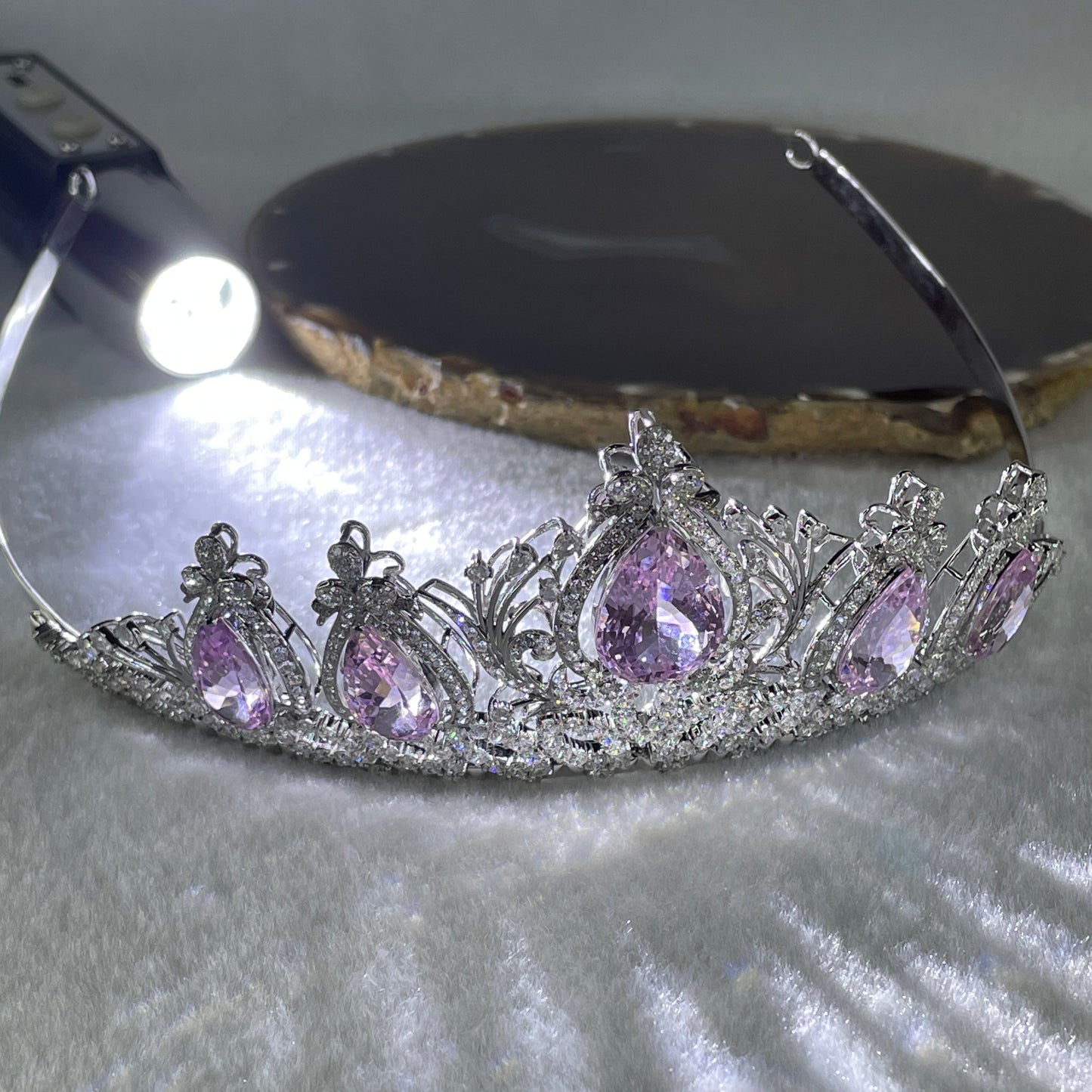 Natural Purplish Pink Kunzite 45.24cts Natural Diamonds D15.0cts in 9K White Gold 53.09g Tiara Total 64.04g