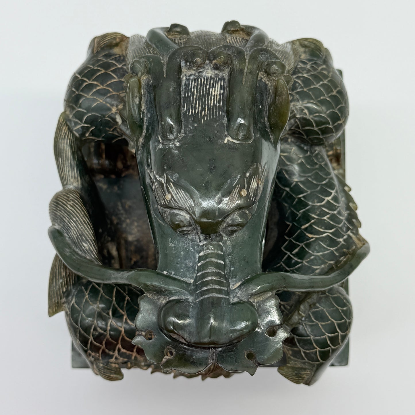 Super Rare Antique Mega Natural Nephrite Dragon Seal 8,830.7g 145.0 by 160.0 by 220.0mm