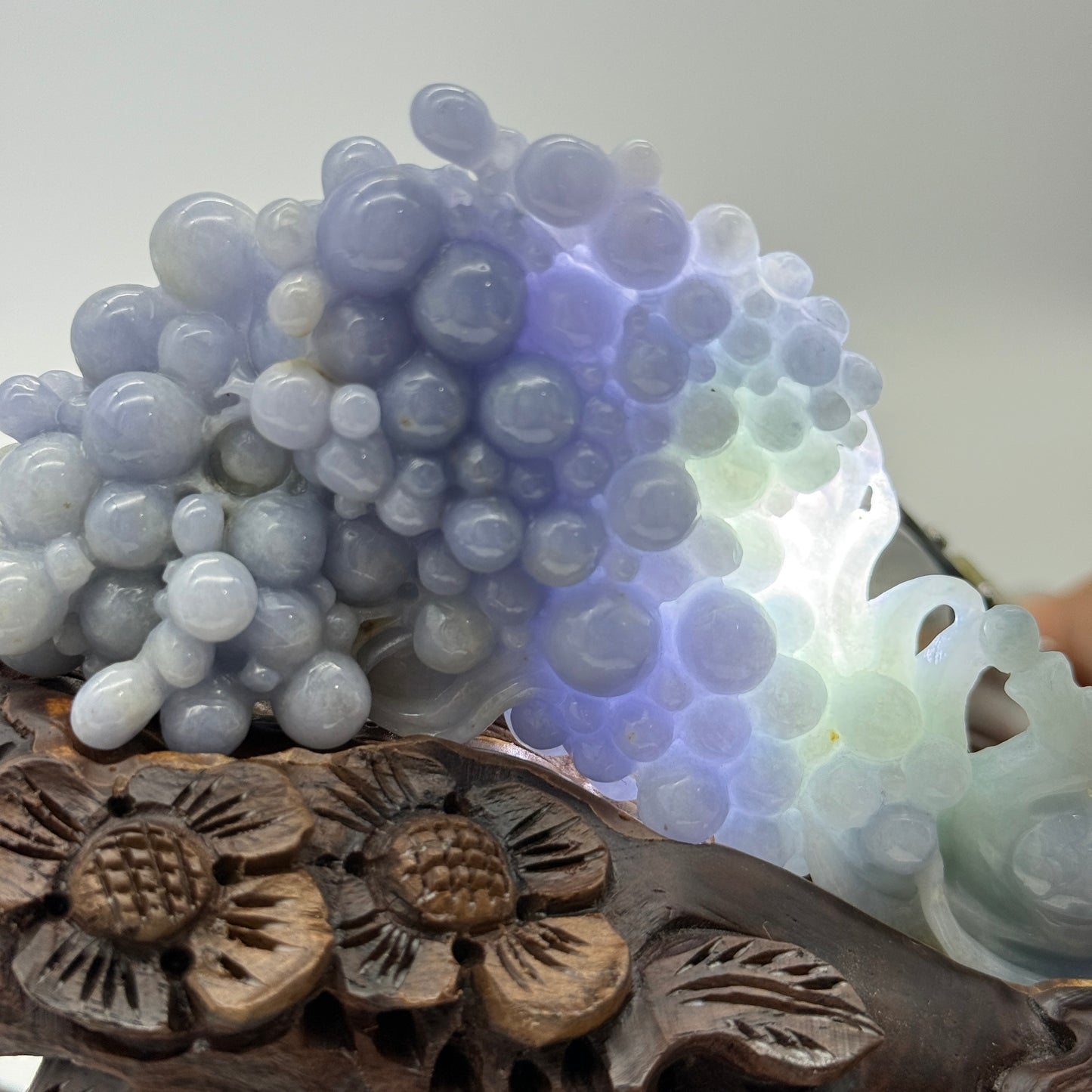 Rare Type A Deep Blueish Lavender Grapes & Duck 152.3G 44.2 by 23.6 by 10.8mm with wooden stand total 730.2g 168.4 by 78.8 by 153.0mm