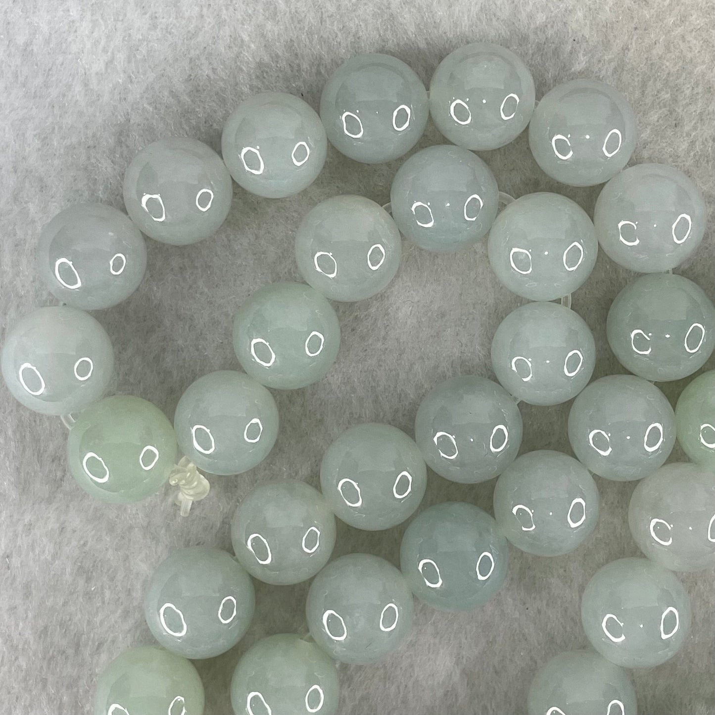 Type A Light Green Lavender Jadeite Beads Necklace 160.48g 56cm 12.6mm 48 Beads