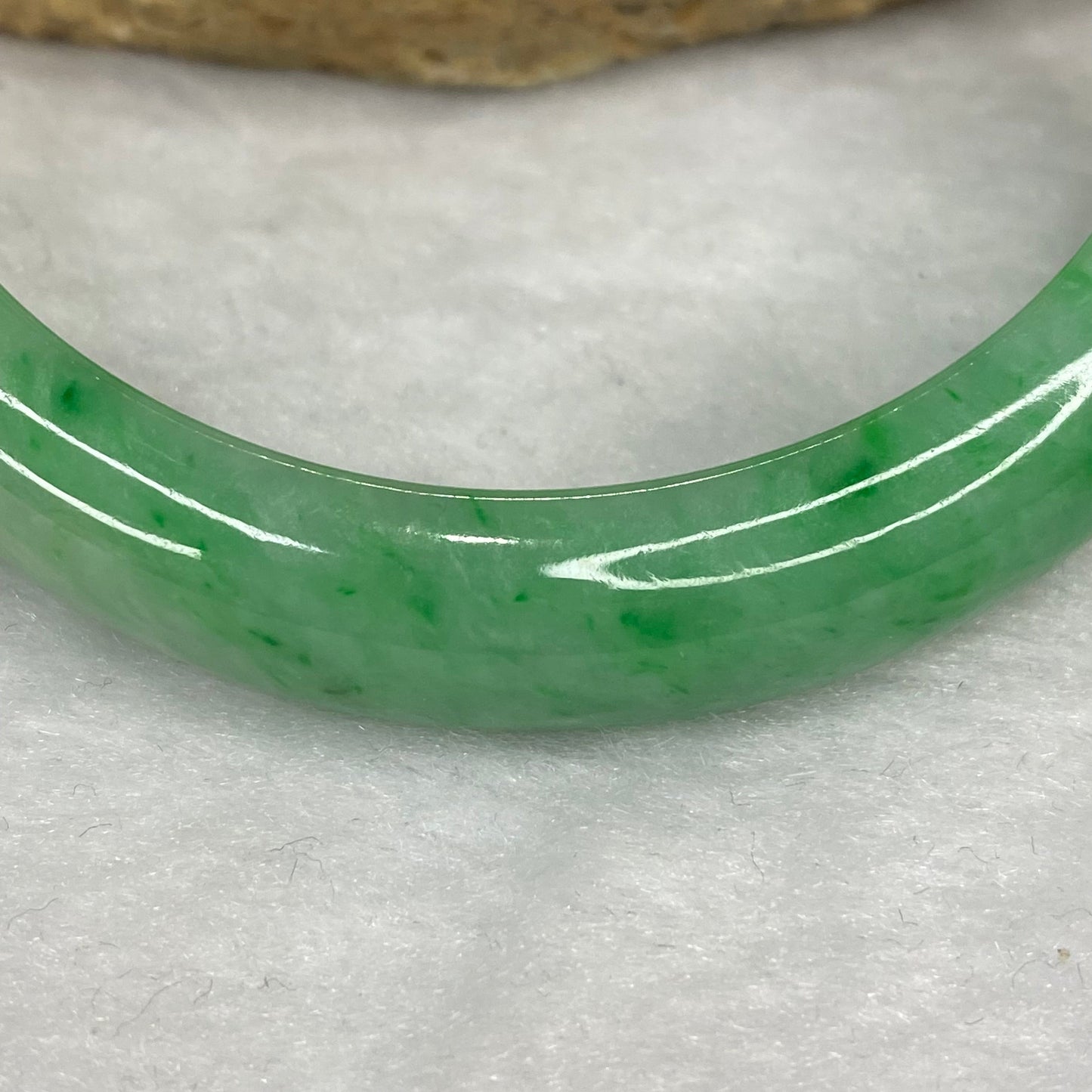 Rare High End Type A Intense Apple Green with Spicy Green Bangle 54.12g Inner Dia 56.4mm 12.1 by 8.1mm