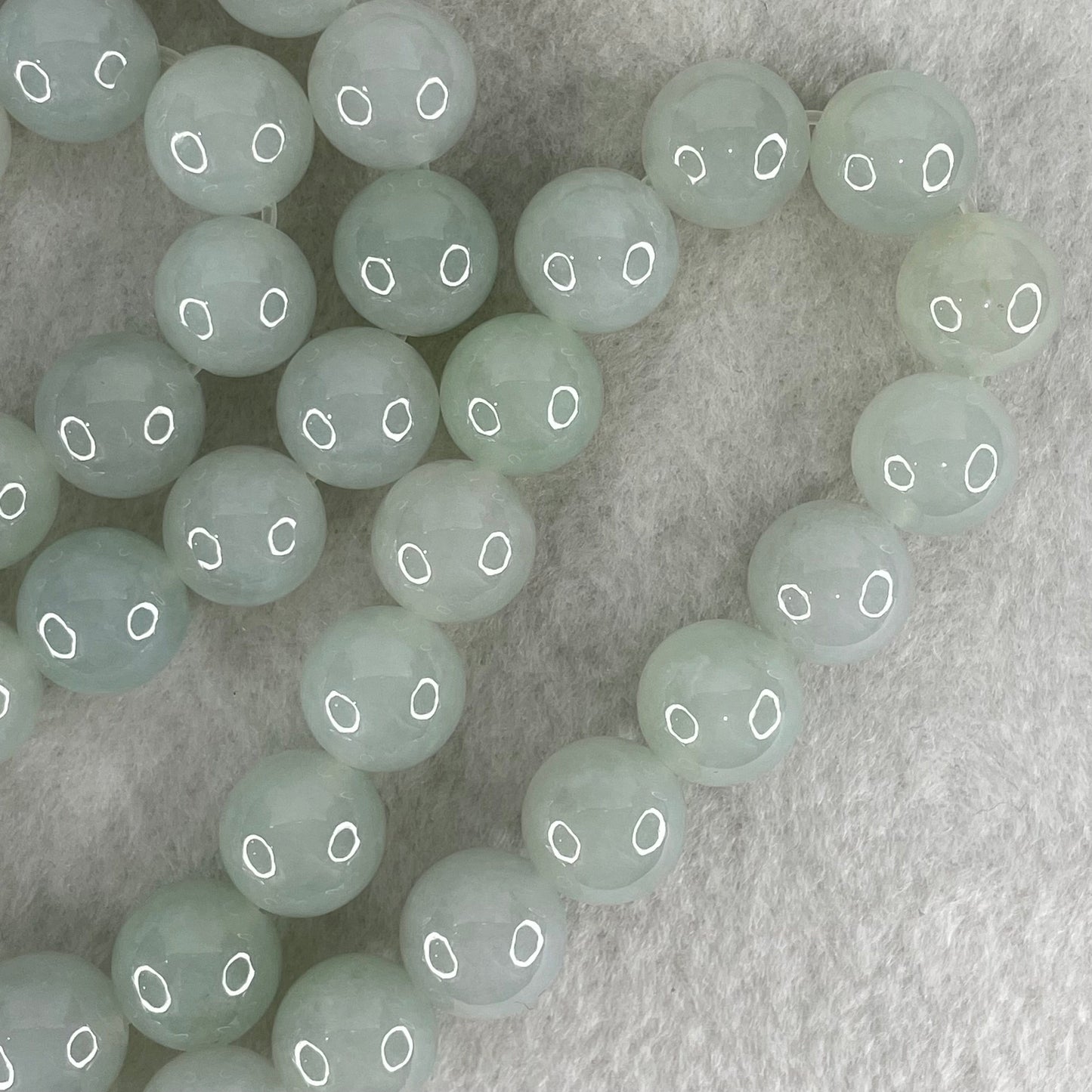 Type A Light Green Lavender Jadeite Beads Necklace 160.48g 56cm 12.6mm 48 Beads