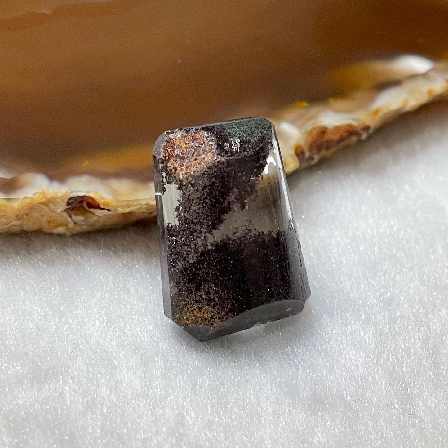 Natural Red & Green Phantom Quartz 6.69g 22.1 by 16.2 by 11.9mm