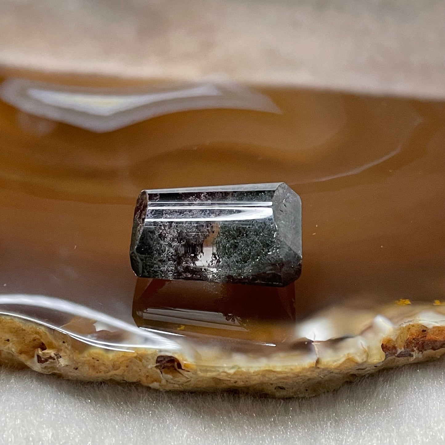 Natural Red & Green Phantom Quartz 6.69g 22.1 by 16.2 by 11.9mm