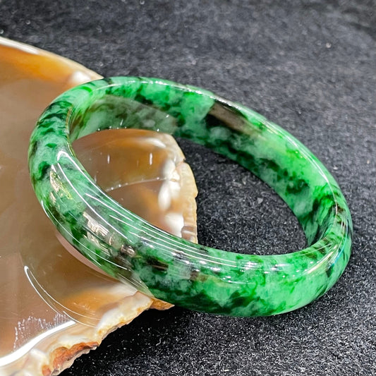 Type A Burmese Jade Jadeite Intense Green Bangle - 46.92g inner Diameter 57.2mm thickness 13.4mm