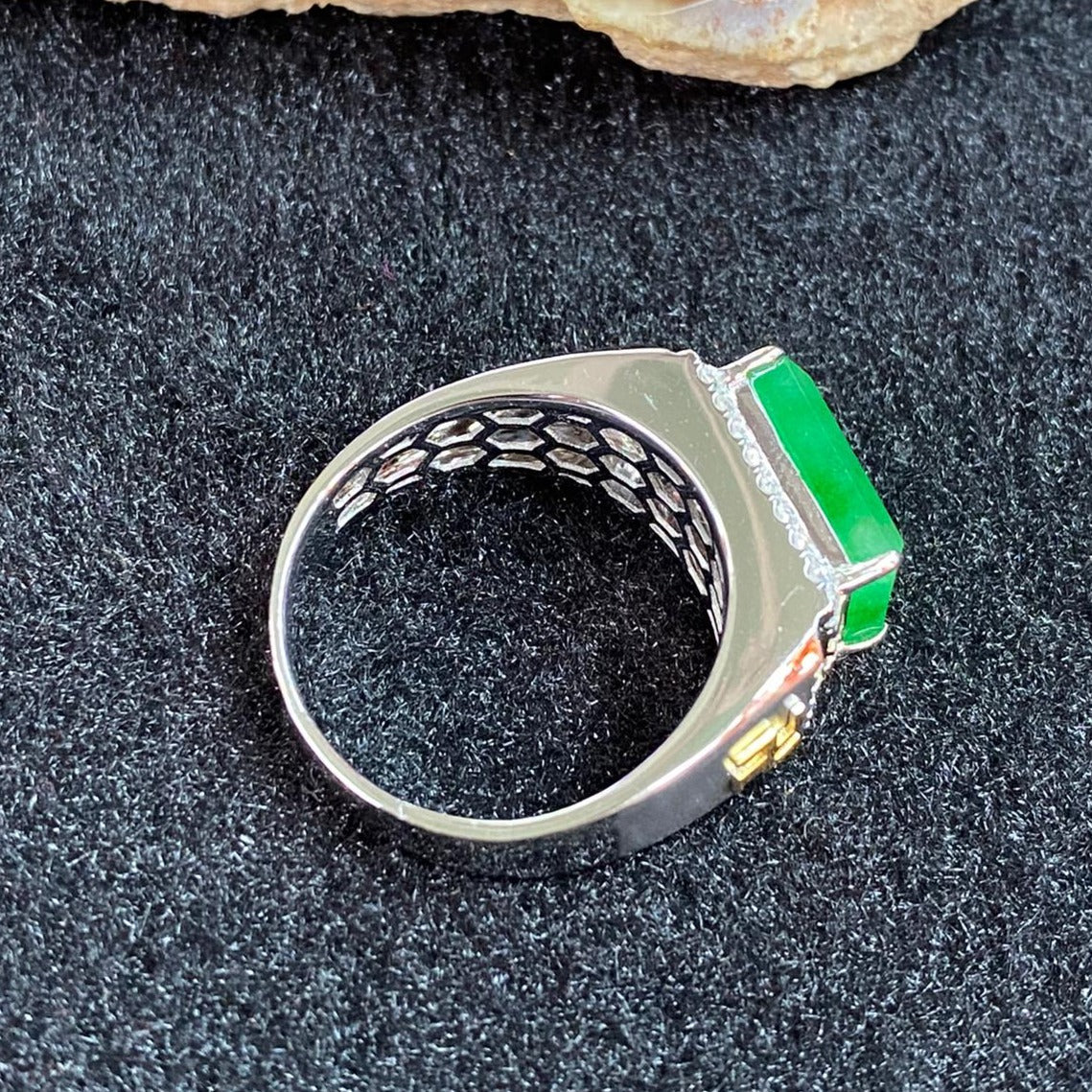 Type A Burmese Old Mine Full Spicy Green Jade Jadeite 18k White Gold & Diamonds Ring 7.27g US9 HK20