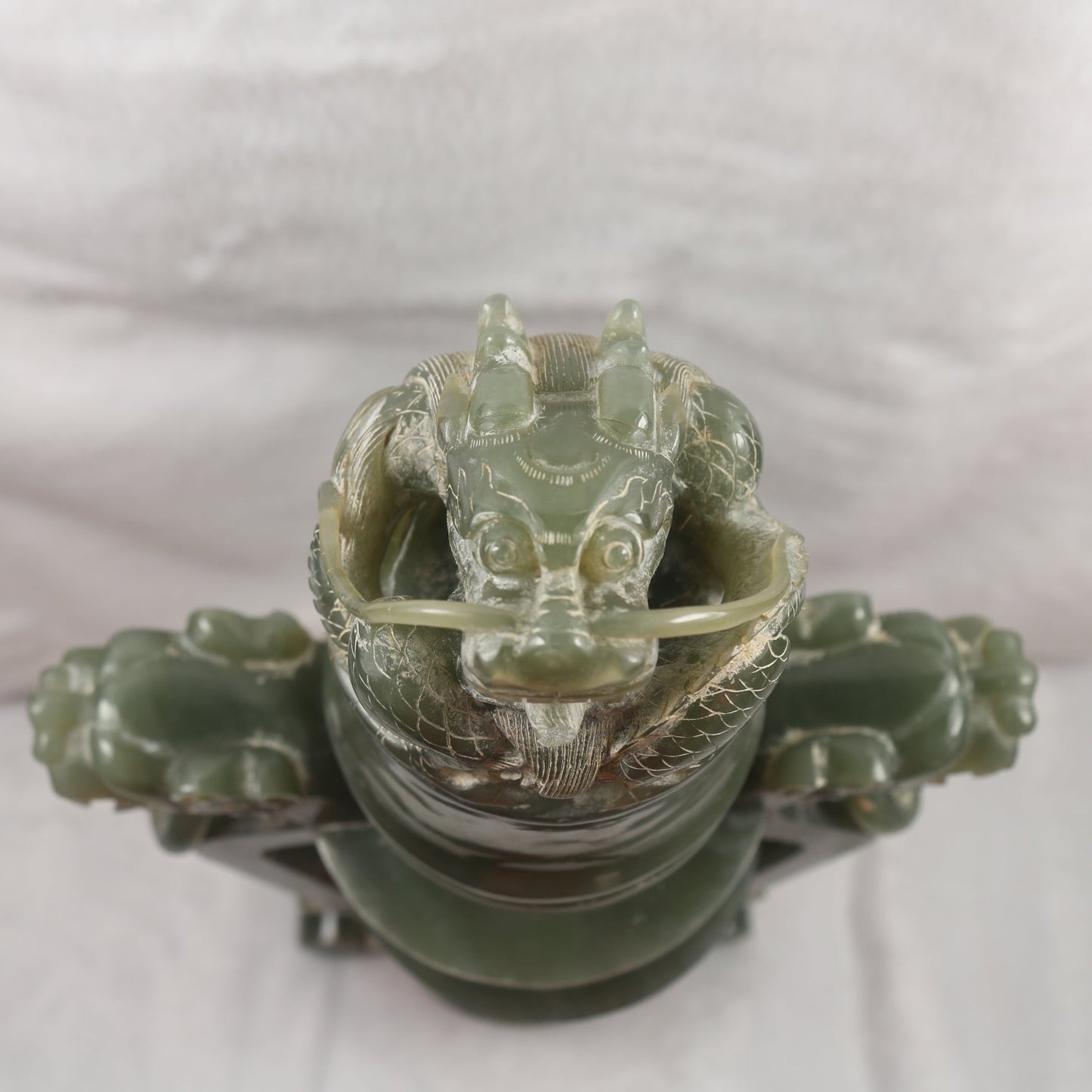 Rare Antique Natural Green Nephrite Vase with Double Dragon Display 2,035.4g 162.0 by 90.0 by 315.0m