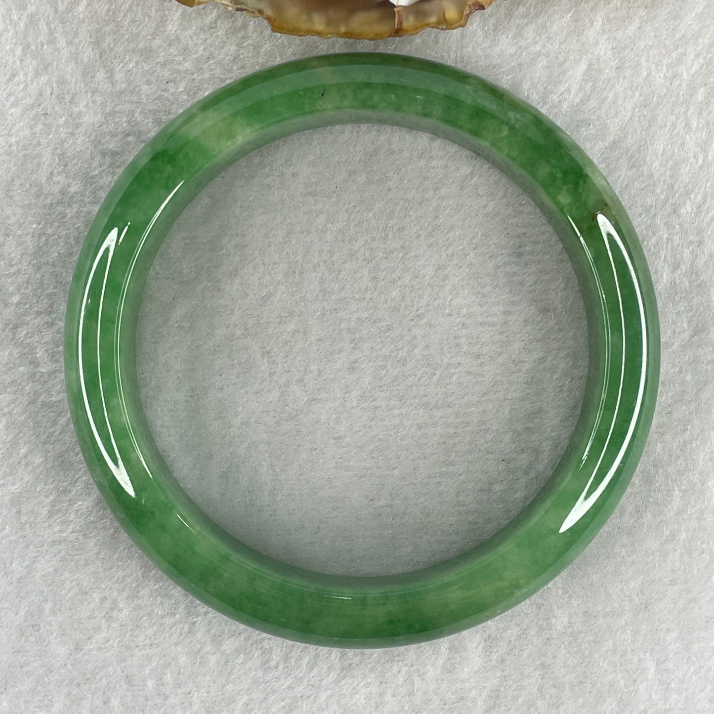 Type A Natural Old Mine Spicy Green Jadeite Bangle 58.28g Inner Diameter 57.5mm 13.4 by 8.0mm (Very Slight External Line)