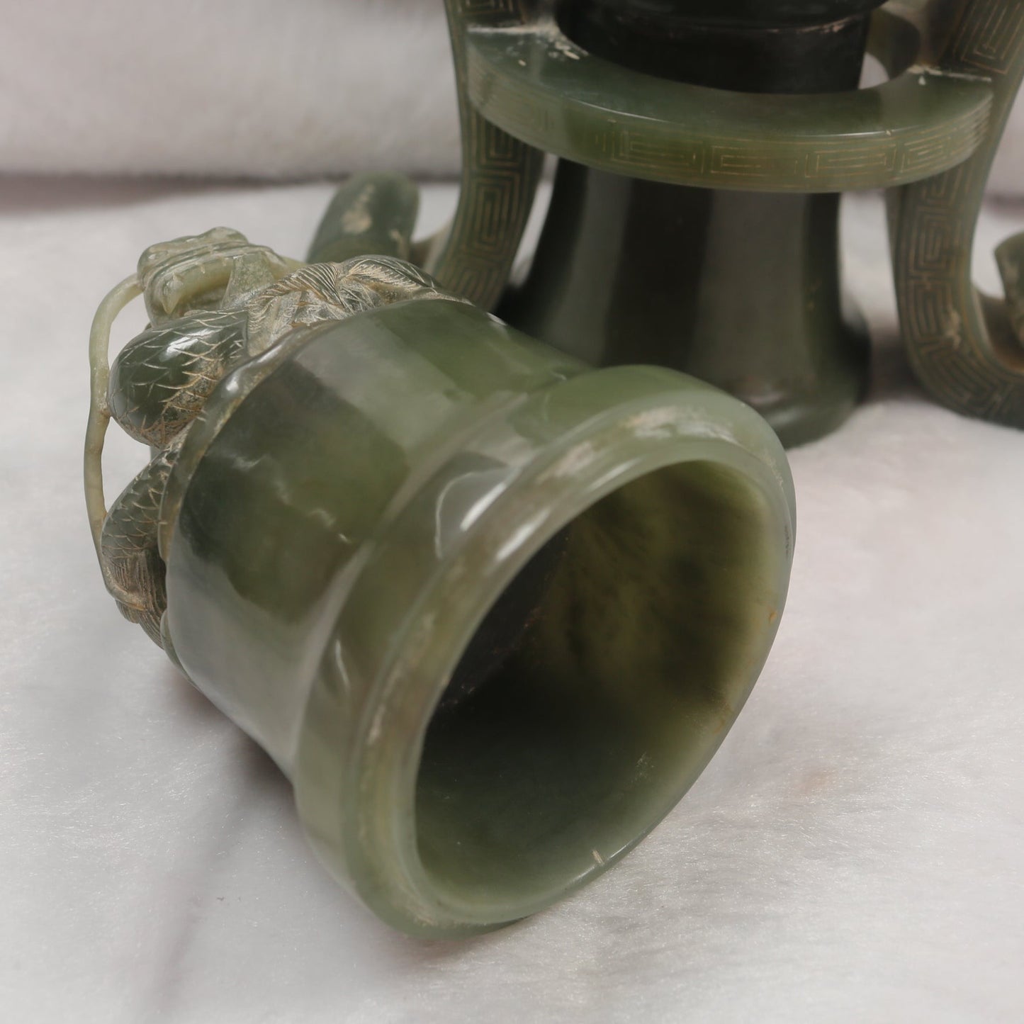 Rare Antique Natural Green Nephrite Vase with Double Dragon Display 2,035.4g 162.0 by 90.0 by 315.0m