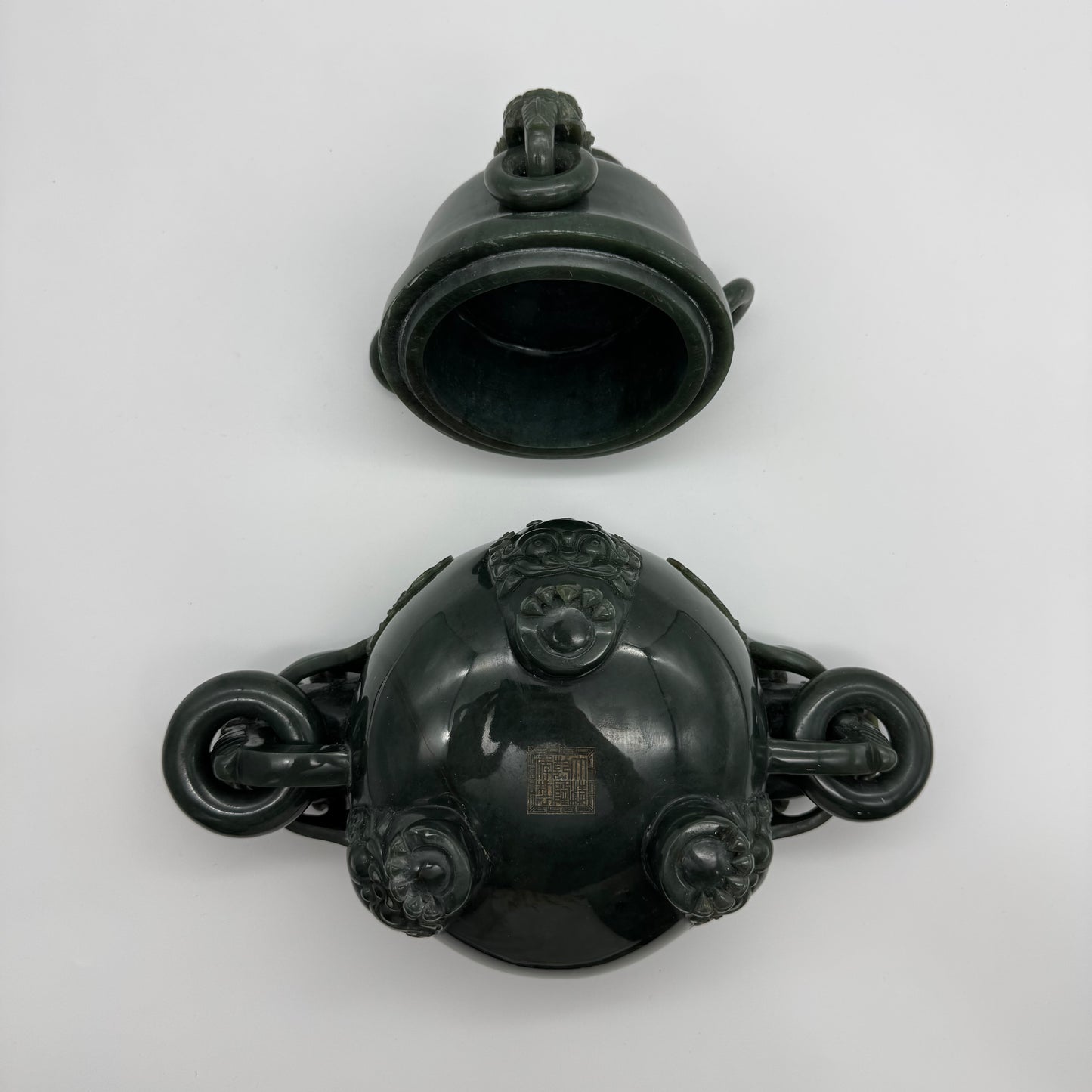 Rare Antique Natural Dark Green Nephrite Dragon Incense Burner 2.952,1g 245.0 by 160.0 by 185.5mm
